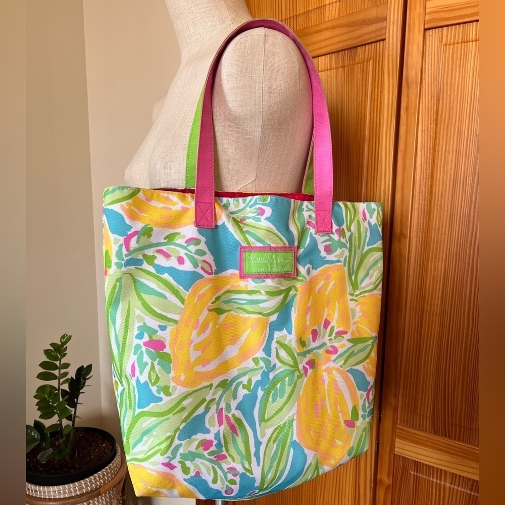 Lilly Pulitzer for Estée Lauder Vibrant Shoulder Bag Tote - Picture 2 of 8